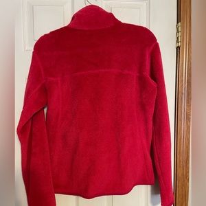 Women’s red Patagonia pullover